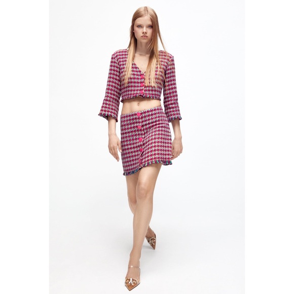 Zara Small Frayed Textured Mini Skirt - Picture 11 of 16